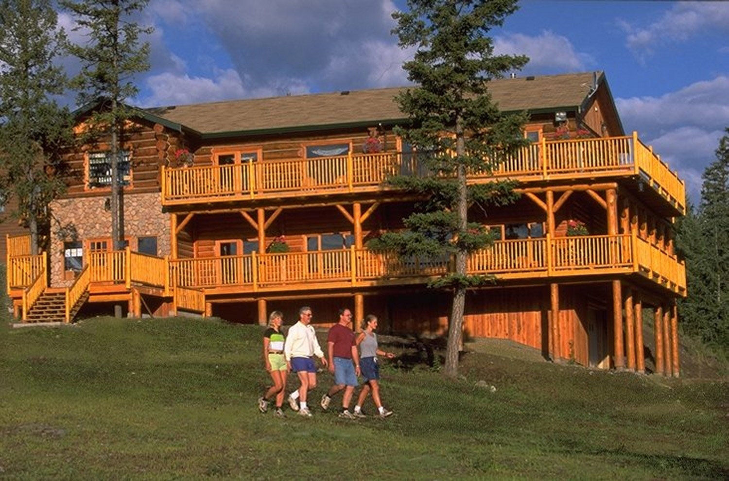 Spruce Hill Resort & Spa 108 Mile Ranch ภายนอก รูปภาพ